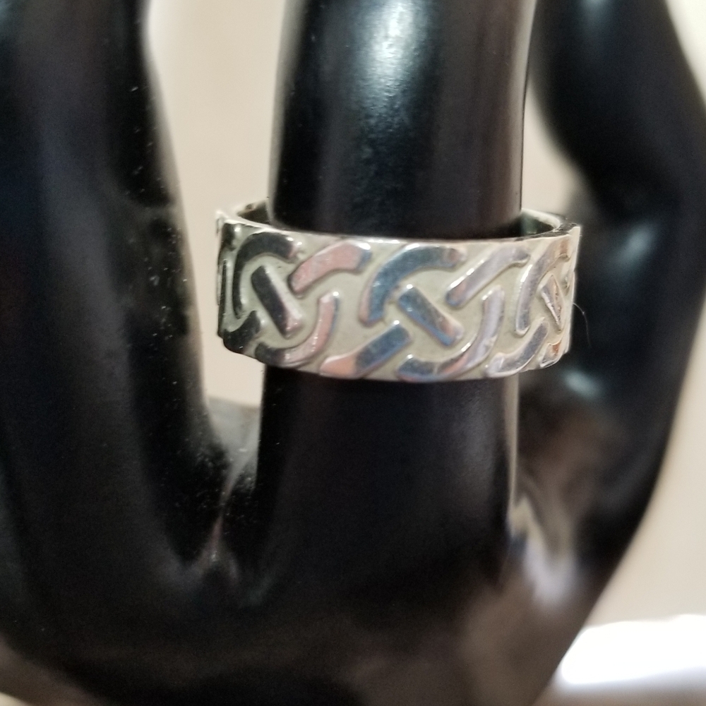 🎀 **4 FOR $35** 🎀 925 sterling silver ring